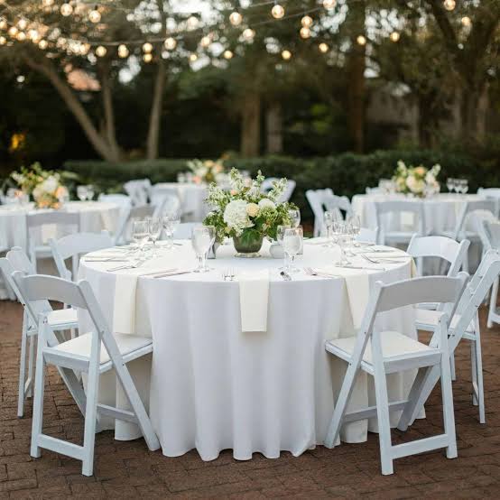6-Foot Round Banquet Table